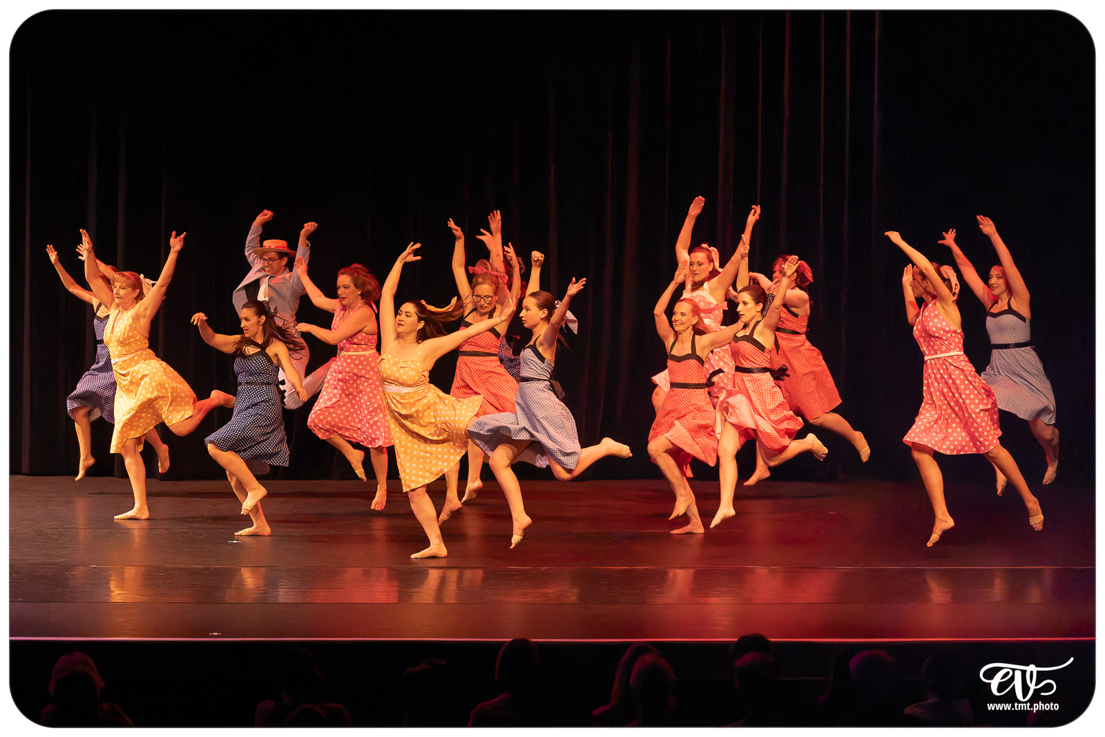 ECOLE DE DANSE CÉCILE ADAMOW